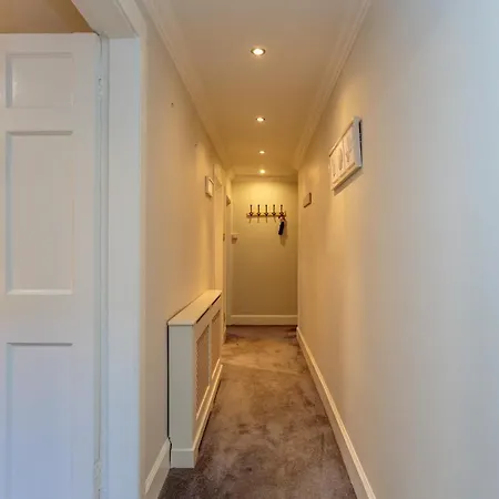 Appartement Beautiful Hideout In Center Of