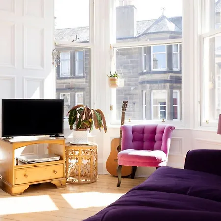 Joivy Gorgeous 1-bed Flat With A Shared Garden *