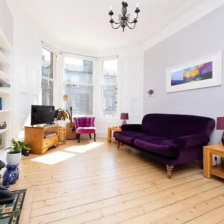 Joivy Gorgeous 1-bed Flat With A Shared Garden *