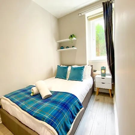Appartamento Stunning, Refurbished 2 Bed - Free Street Parking Edimburgo