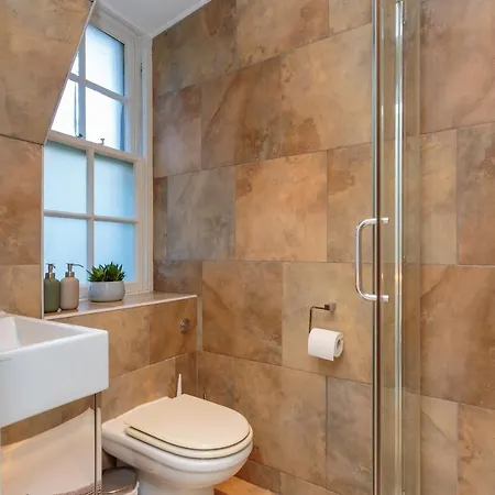 Beautiful Hideout In Center Of Appartement *