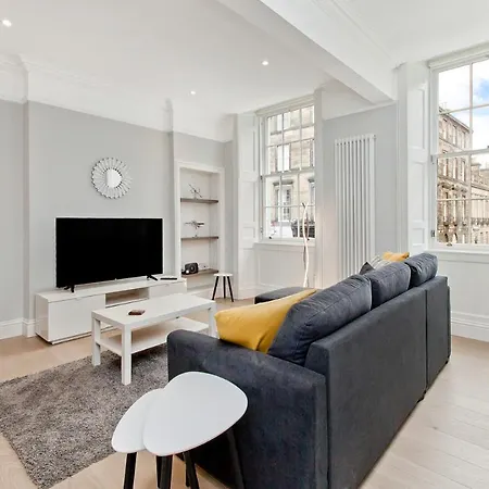 Modern & Spacious 1 Bed Apt, West End 公寓 *