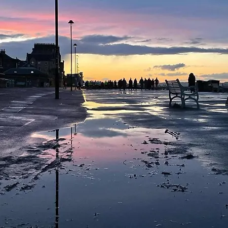 Eastfield Holiday home Edinburgh