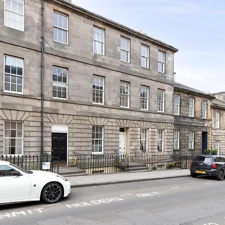 Altido Glamorous 2-bed Flat Near Castle