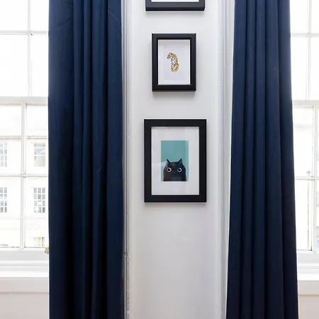 Altido Glamorous 2-bed Flat Near Castle