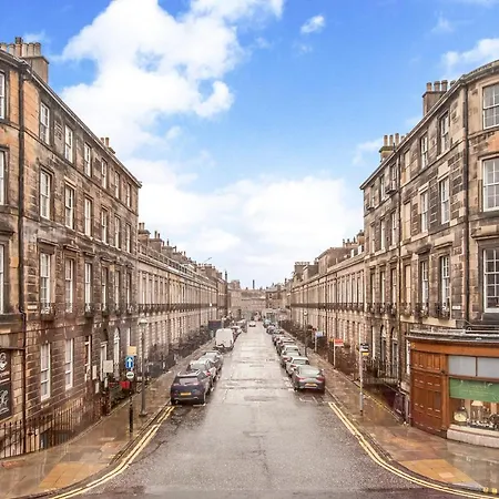 Modern&spacious 1 Bed Apt, West End Apartamento *