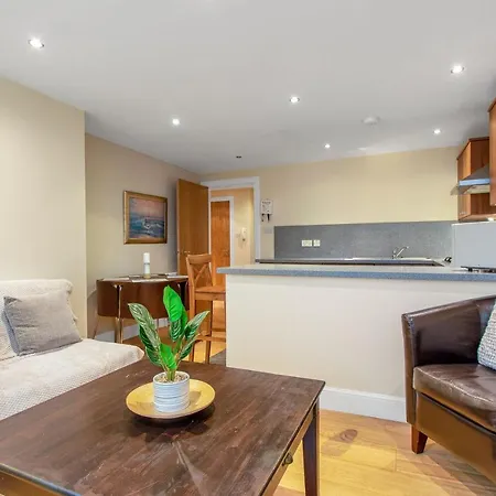 Stylish & Modern 2 Bedroom Ground Floor Close To Centre In Stunning Converted Church - Near Haymarket Train Station - Sleeps Up To 5 Guests Hotel *