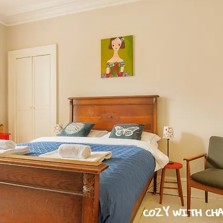 Cozy With Character Vibrant Style Flat At Leith Links Park Edinburgh