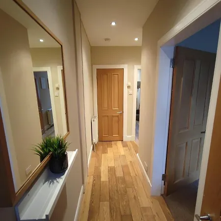 Appartement Private Garden With Parking