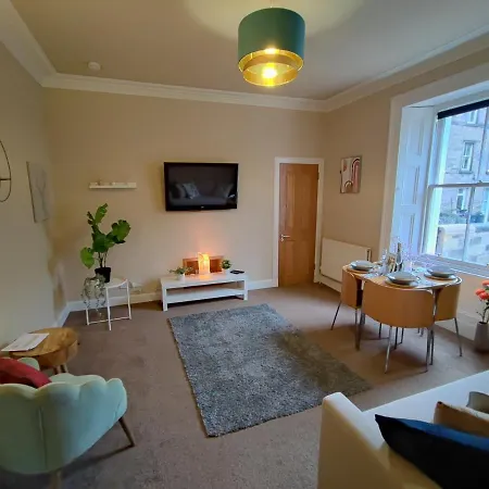 Private Garden With Parking Appartement *