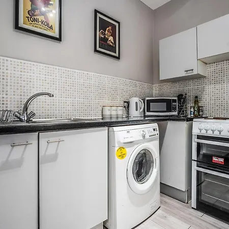 Appartamento Private Ground Floor Main Door Entrance - Spacious 2 Bedroom - The Shore, Leith