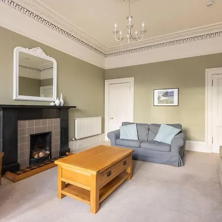 Stunning 3 Bedroom Flat In Bruntsfield 爱丁堡