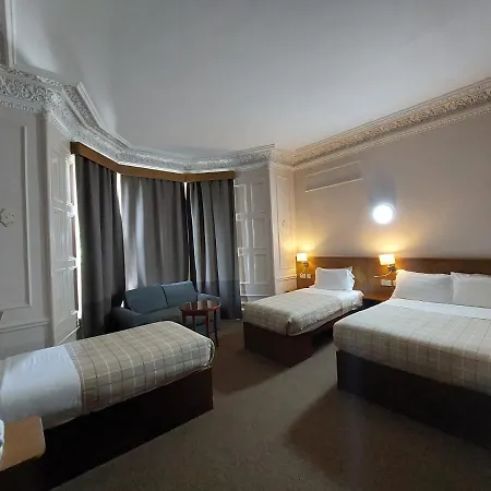 Hotel House 3*