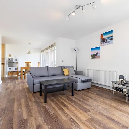 Joivy Modern 2 Bed Flat Near Inverleith Park, With Terrace And Free Parking *