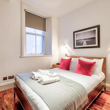 Sumptuous 2br Next To Castle! 公寓 *