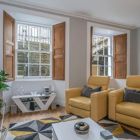 Superb 3beds House In Chic Area Of The Centre - Pass The Keys Edinburgh