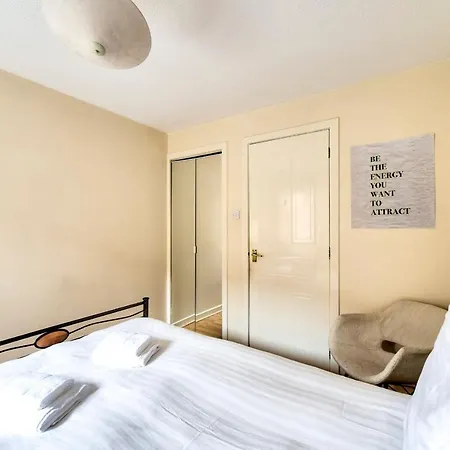 Guestready - 2Bdr Apartment In A Converted Brewery Complex In Edinburgh Edimburgo
