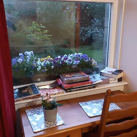 Apartment Victorian 3 Bedroom With Free Parking And Private Garden