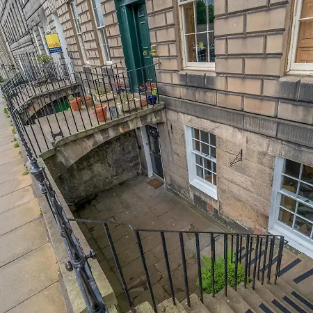 Prázdninový dům Superb 3beds House In Chic Area Of The Centre - Pass The Keys *