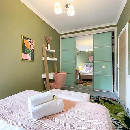 Lively & Energetic 2br On The Royal Mile Apartment *
