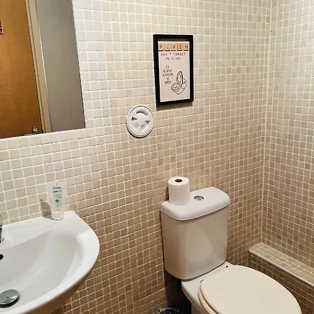 Modern 2bed 2bath Ground Floor Edinburgh