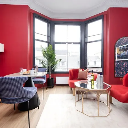 Aparthotel 30 Castle Street Deluxe 3*