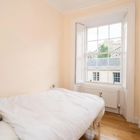 דירה Pass The Keys Bright And Modern 2bed Flat In Chic Area Of The City אדינבורו