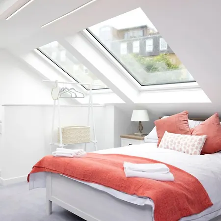 Apartman Modern 3-storey 3-bedroom Edinburgh