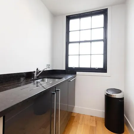 Joivy Luxury Flat Near Castle Apartment *