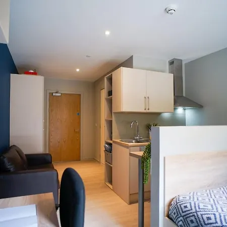 For Student Only - Straits Meadow In Centre Appartement