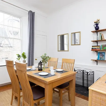 Joivy Cosy Flat In The Heart Of * Эдинбург