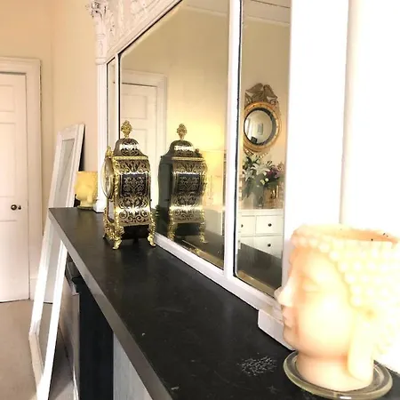 Beautiful Georgian New Town Flat Appartement *