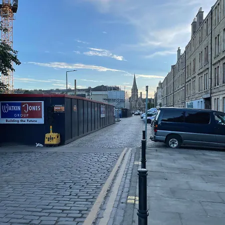 The Amazing Iona Street - 2 Bedroom Free Parking *