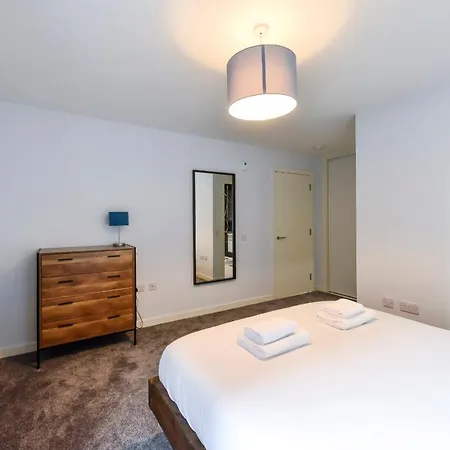 Apartment Guestready - Splendid Flat In Leith With Parking!