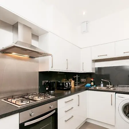 Apartamento Charming Large City Centre Apartment *