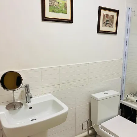 Apartmán Fabulous 1bed 1bath Ground Floor Shared ,only Double Edinburgh