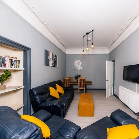 Calton Hill Victorian Old Town Apartment *