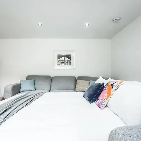 Сasa de vacaciones Cozy With Character Large 2 Bedroom Main Door With Garden Edimburgo