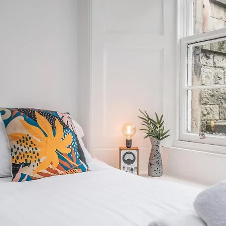 Сasa de vacaciones Cozy With Character Large 2 Bedroom Main Door With Garden Edimburgo