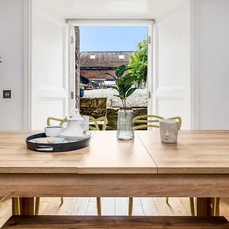 Cozy With Character Large 2 Bedroom Main Door With Garden Сasa de vacaciones Edimburgo