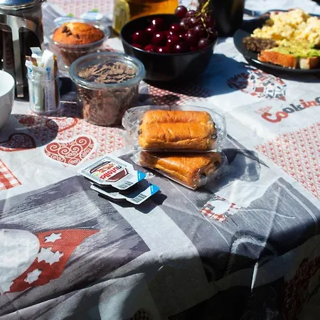 Lele's Flat - 15 Minutes To Airport & Centre Privat bolig Edinburgh