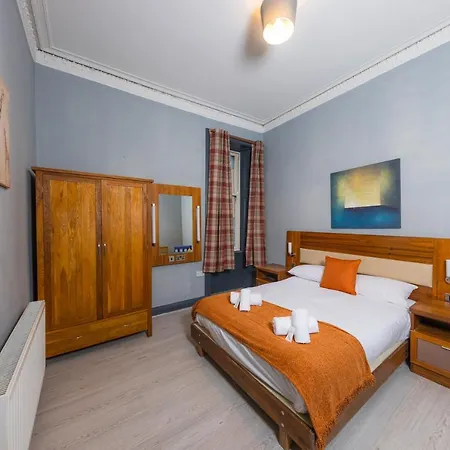Calton Hill Victorian Old Town Apartment