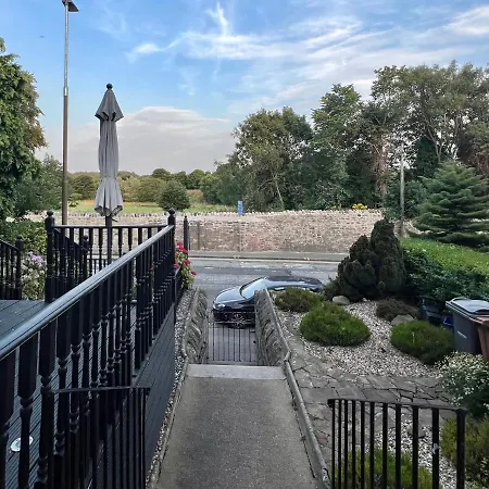 Roost Hill - Free Parking Zone بيت ضيافة إدنبرة