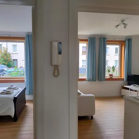 Lovely 2 Bedroom With A Garden Close To The Centre *