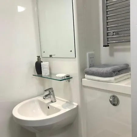 Hfs The Mill House Apartament *