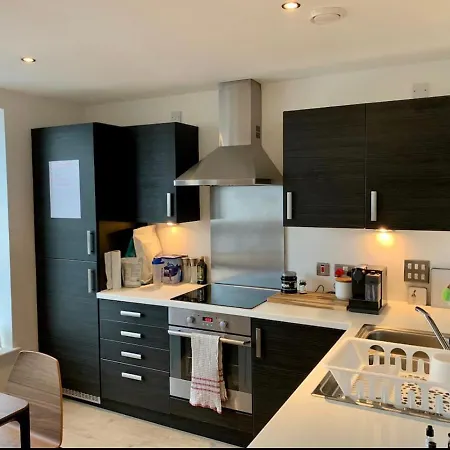 Beautiful Modern Sea-side In The * Edinburgh