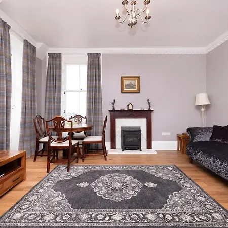 Joivy Cozy Near Castle