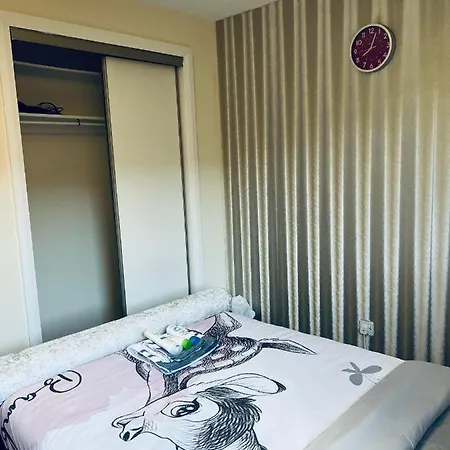 Lovely 1bed Serviced In Heart Of *