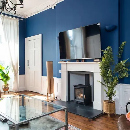 Apartament Stunning 2 Bedroom Flat In Trinity