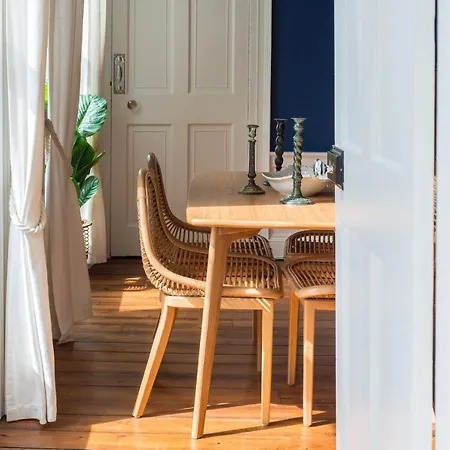 Apartament Stunning 2 Bedroom Flat In Trinity